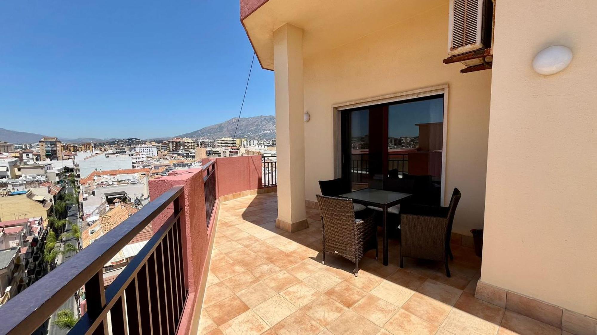 Apartamento Atico En Yate Iv, Primera Linea Playa Fuengirola Exterior foto